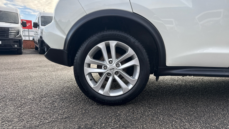 Nissan Juke 1.5 dCi N-Connecta 5dr Diesel Hatchback